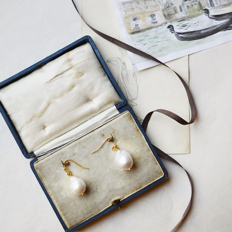 Fallen Aristocrat Baroque Pearl Earrings