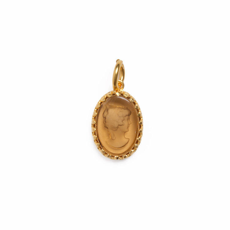 Fallen Aristocrat Oval Cameo Charm, Umber