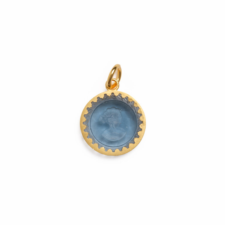 Fallen Aristocrat Round Cameo Charm, Bleu