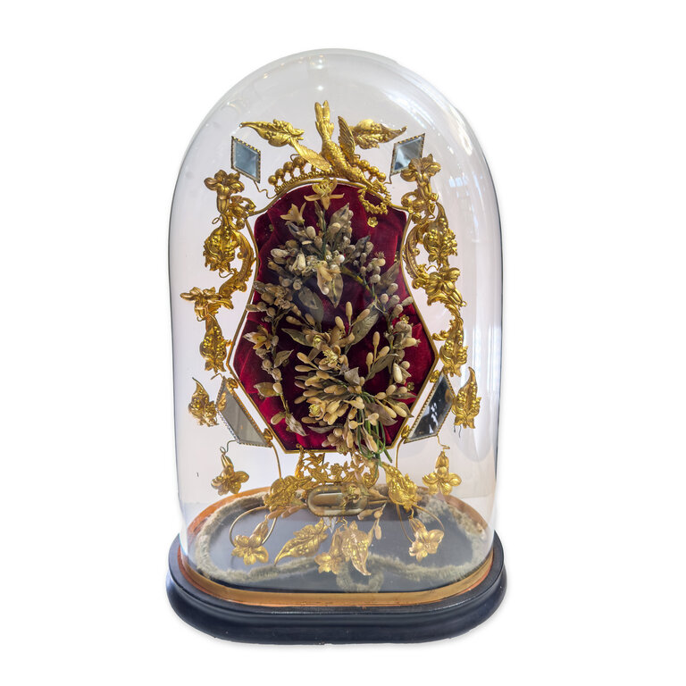 Globe de Mariée, IV