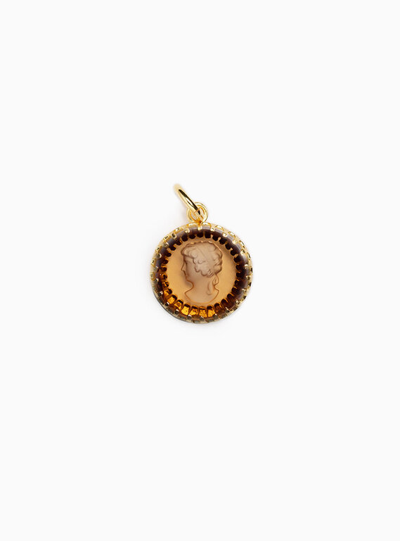 Fallen Aristocrat Cameo Round Charm Umber