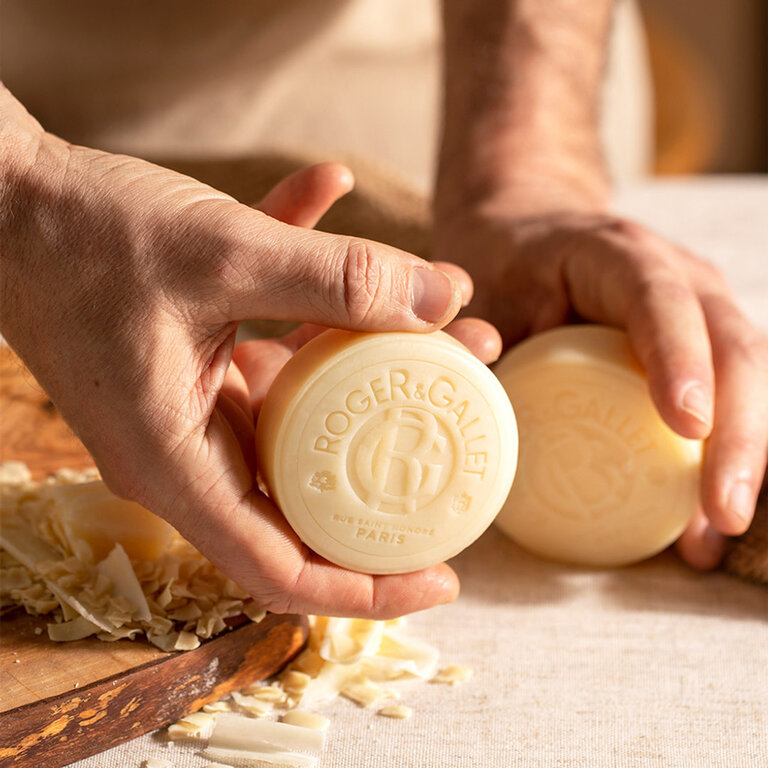 Roger & Gallet Red Ginger Wellbeing Single Soap