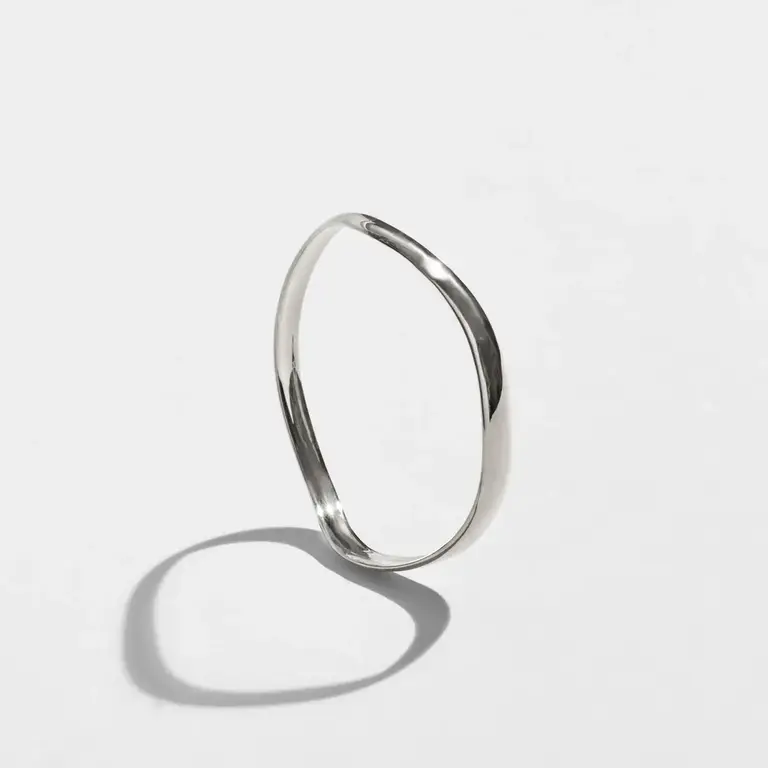 Selina King Thin Sterling Silver Ophelia Bangle