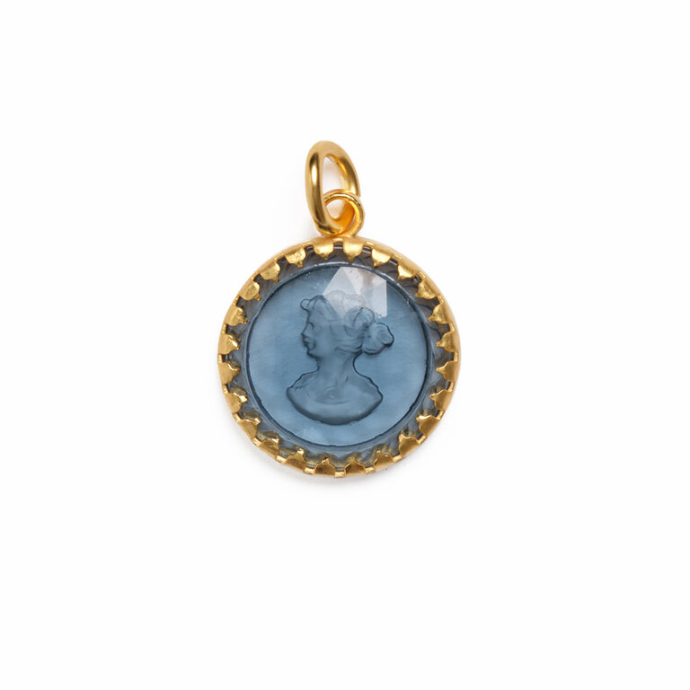 Fallen Aristocrat Round Bleu Cameo Charm