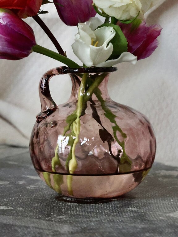 La Soufflerie Sobek Framboise Glass Vase