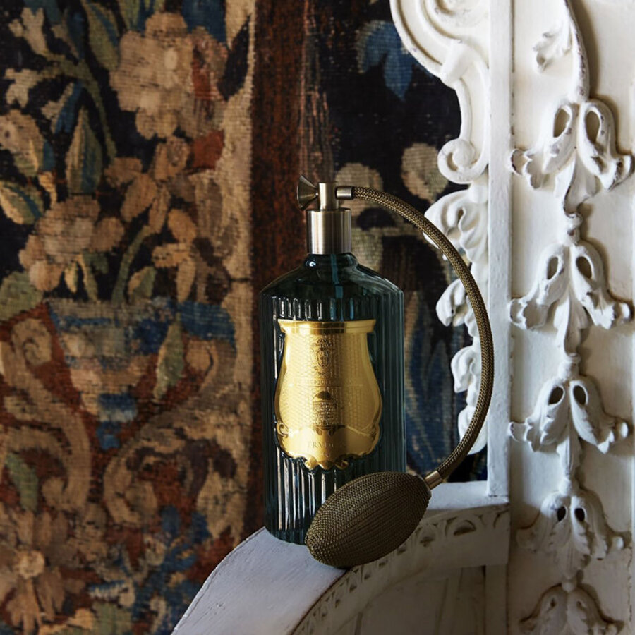 DIFFUSERS & SPRAYS