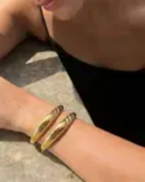 Jenny Bird Bangle- Nelle Gold Size Med