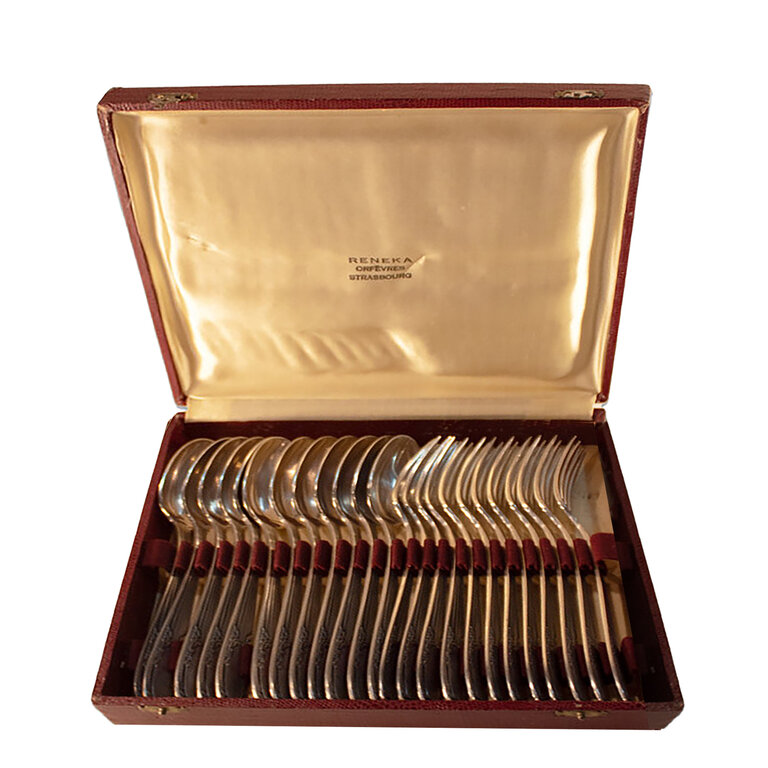 Vintage Full Silver Set in Red Case