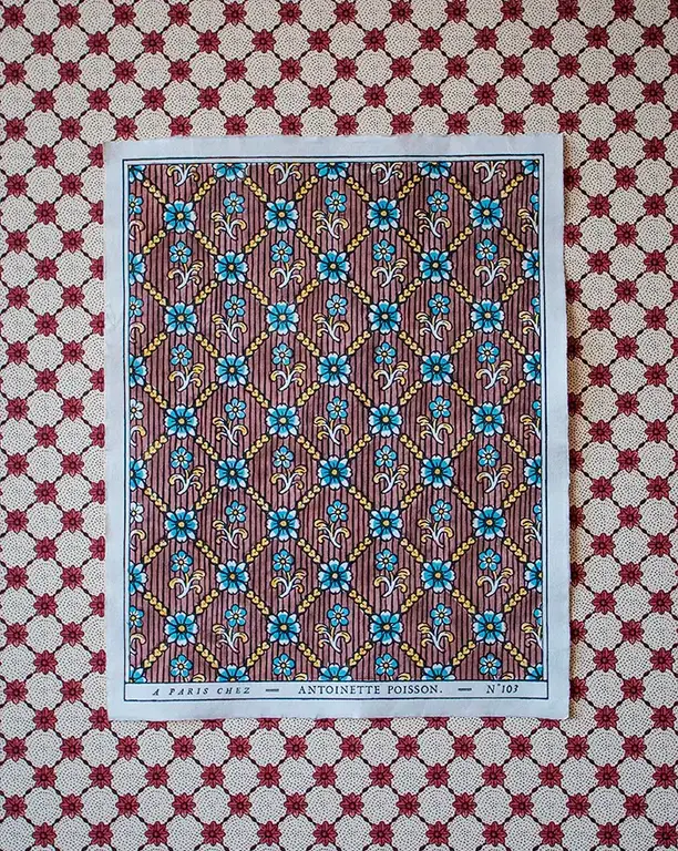 Antoinette Poisson  103 Coeurs Garance Domino Paper