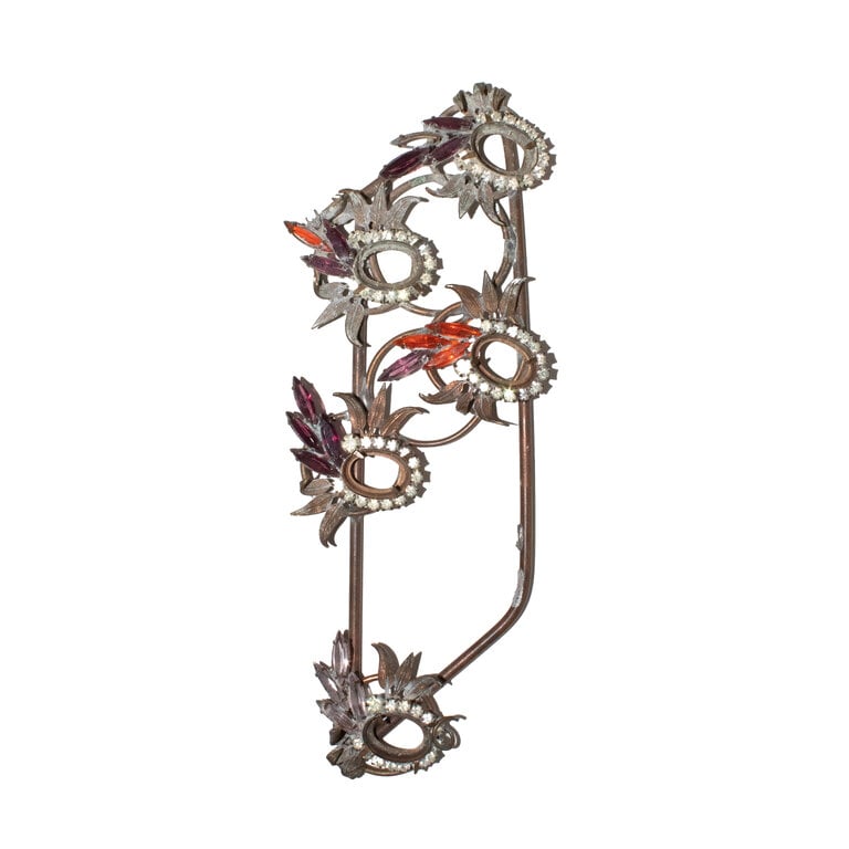 Large Vintage Jewelry Armature, Single