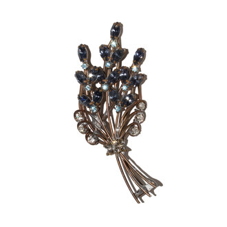 Single Small Vintage Jewelry Armature