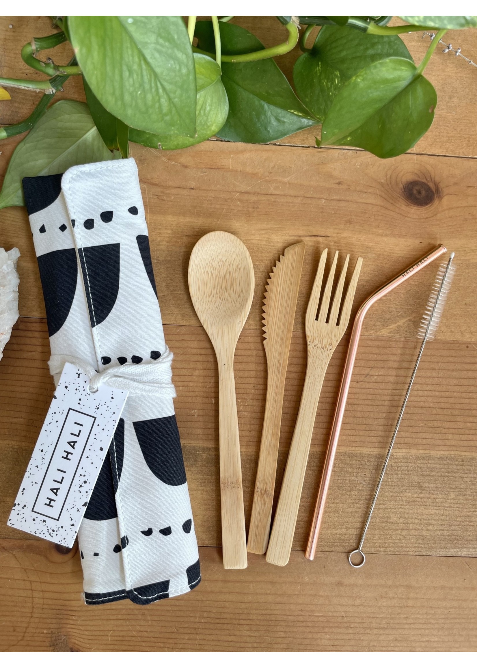 Greater Good. Reusable Wooden Cutlery Set with Beige Pouch
