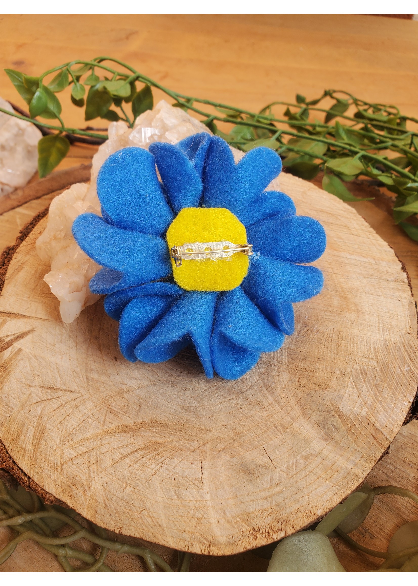 Ukraine Flower Pins to Support Ukraine