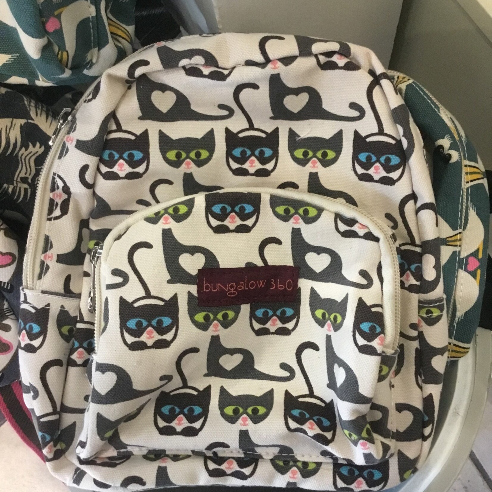 Bungalow 360 Kids Backpack Cat