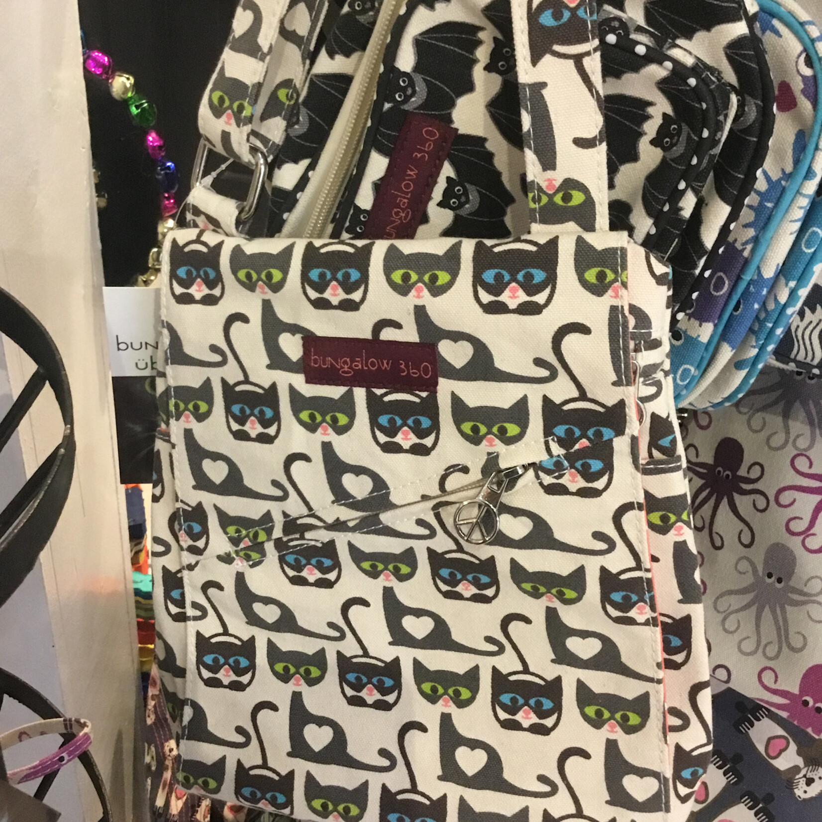 Bungalow 360 Small Messenger Bag Cat