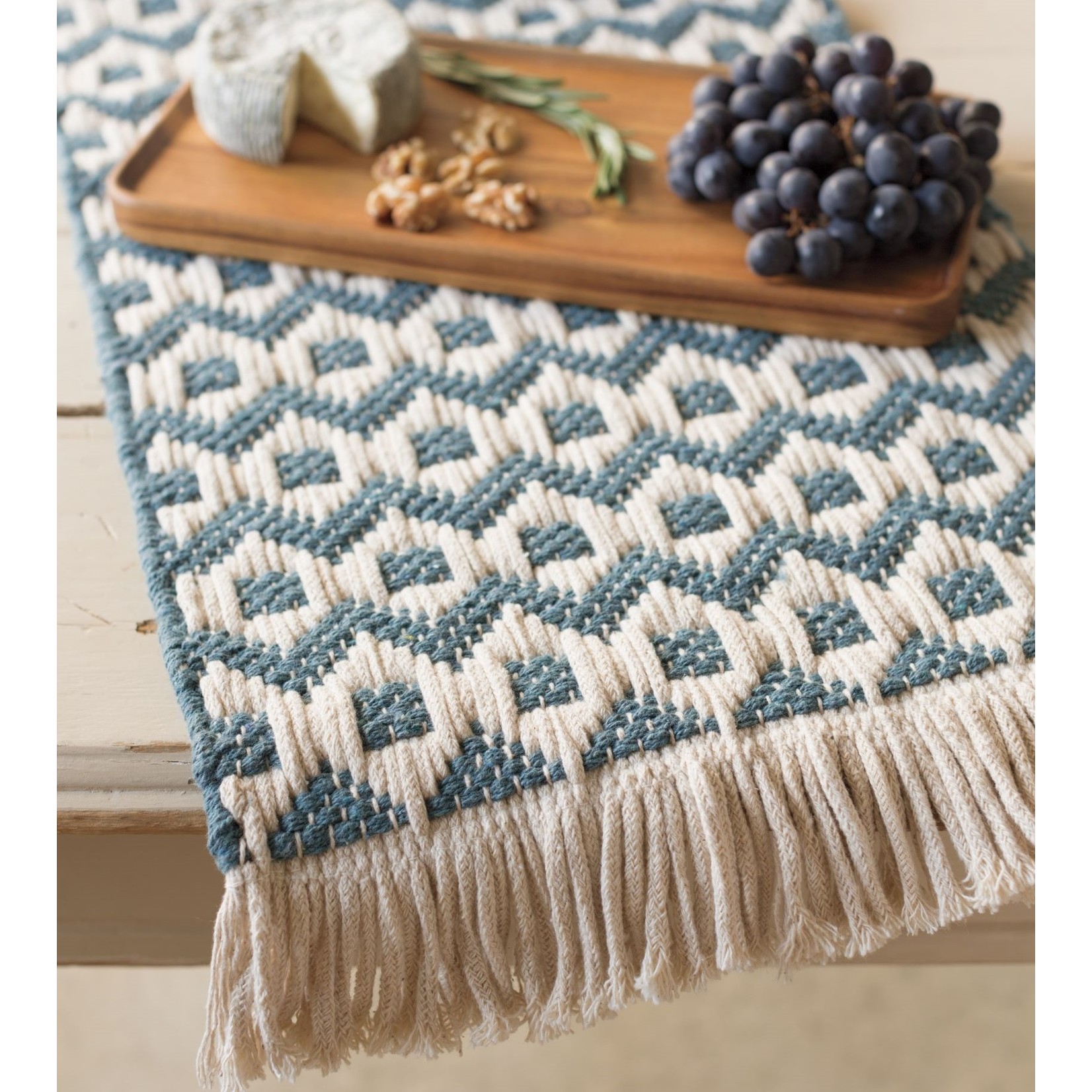Woven Table Runner Castles and Cottages & Ciao Bella Boutique