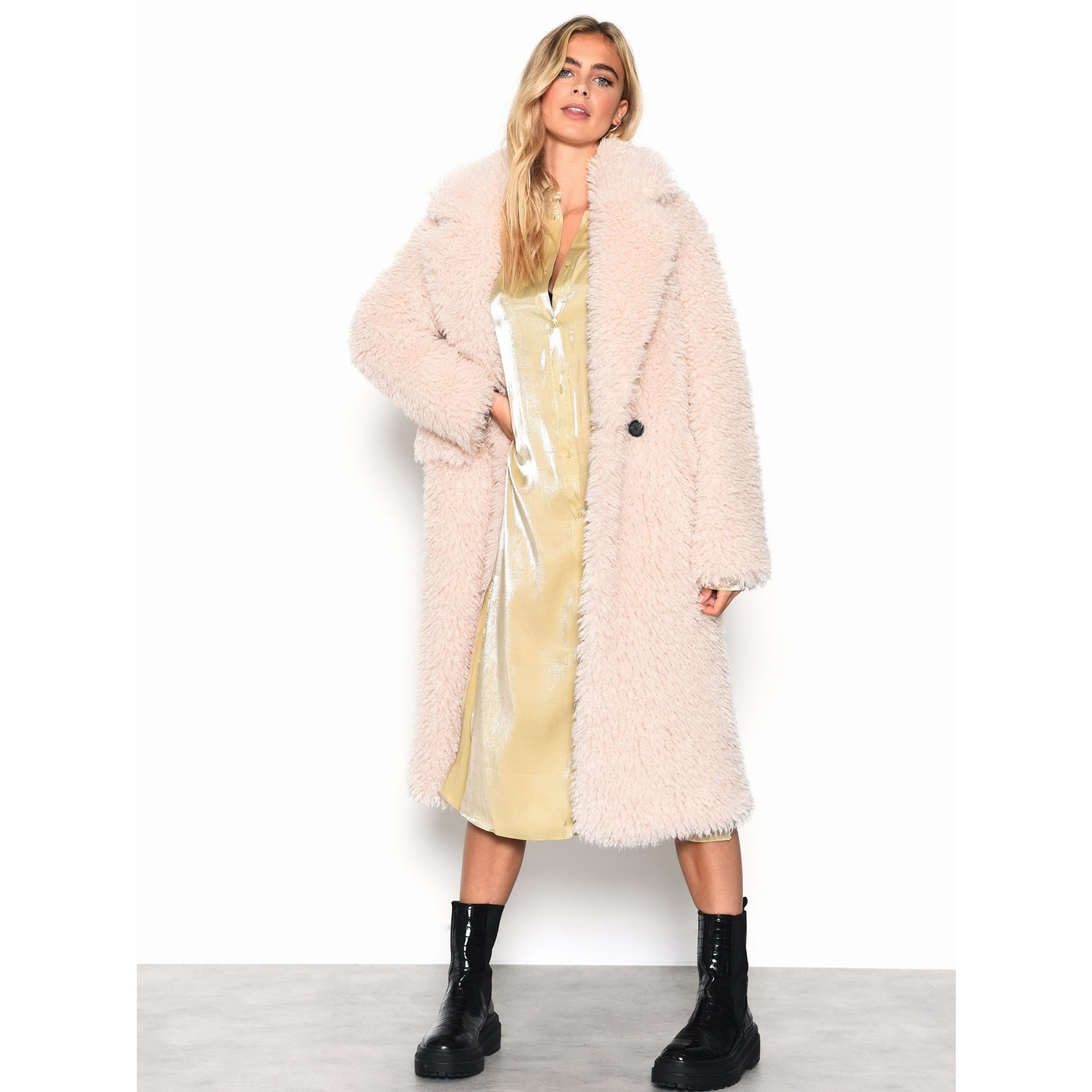 glamorous teddy coat