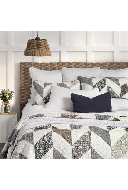 Boathouse Quilt Set