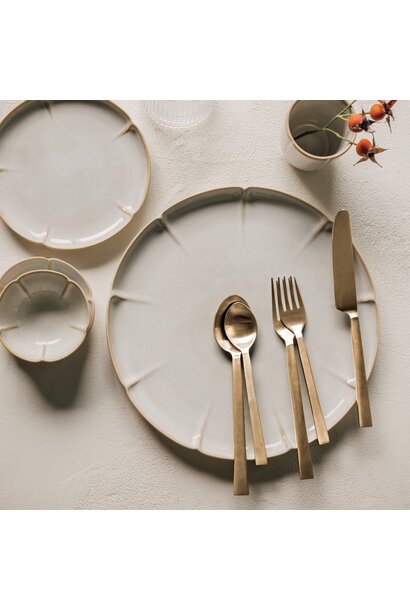Edge Flatware Set