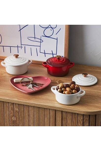 Mini Round Cocotte with Heart Knob