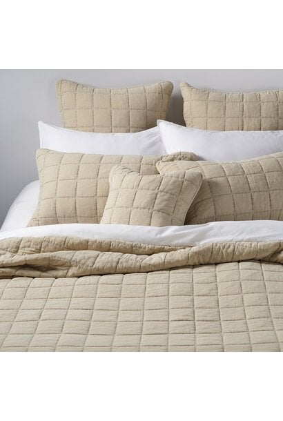 Sweet Natural Stitched Quilt Set