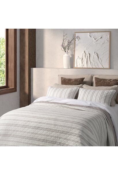 Chill Striped Quilt
