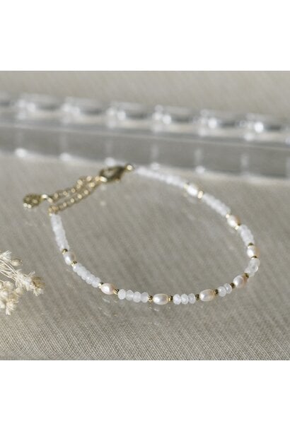 Iyla Moonstone Bracelet