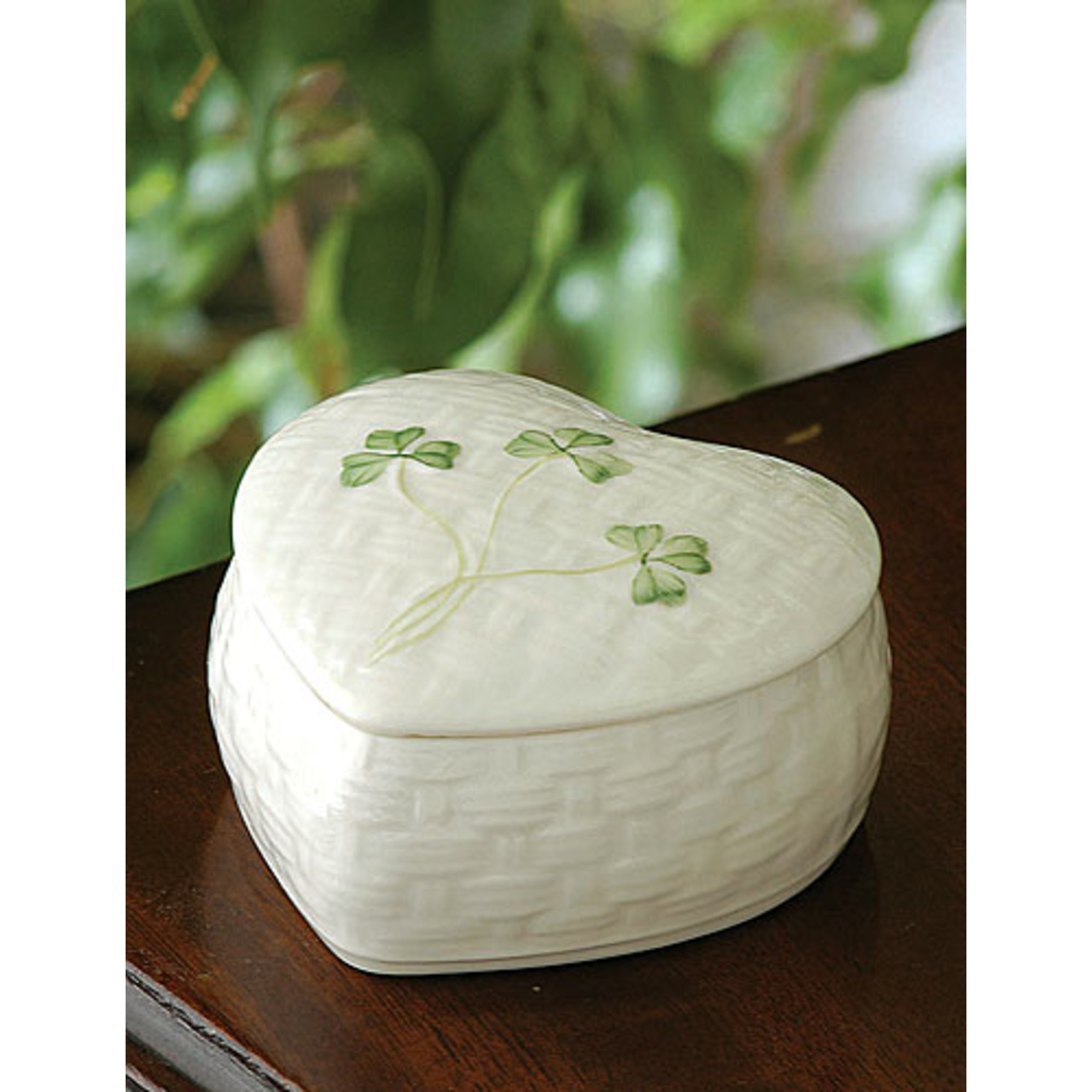 GIFTWARE BELLEEK KYLEMORE TRINKET BOX