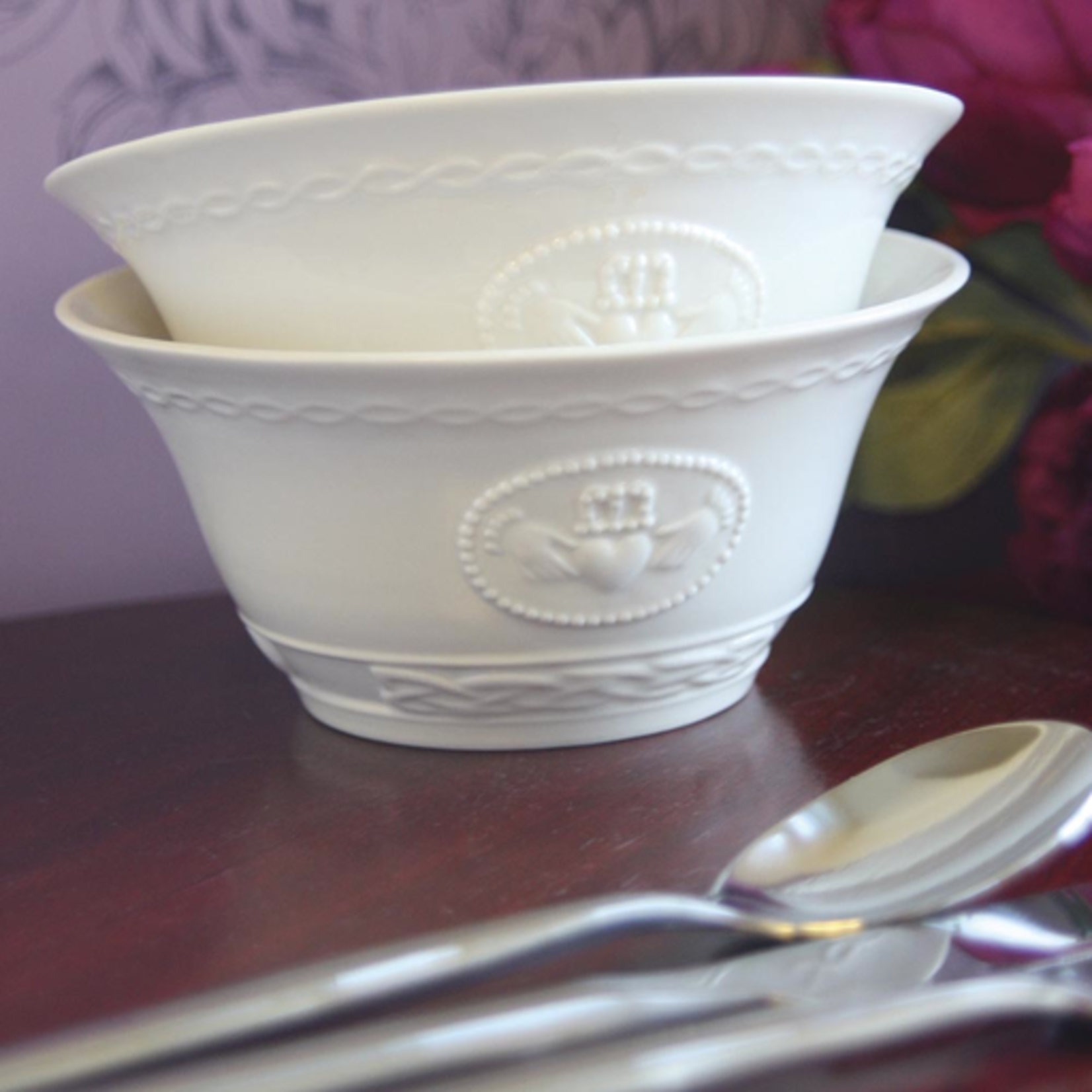 KITCHEN & ACCESSORIES BELLEEK CLADDAGH BOWLS - Set of 2