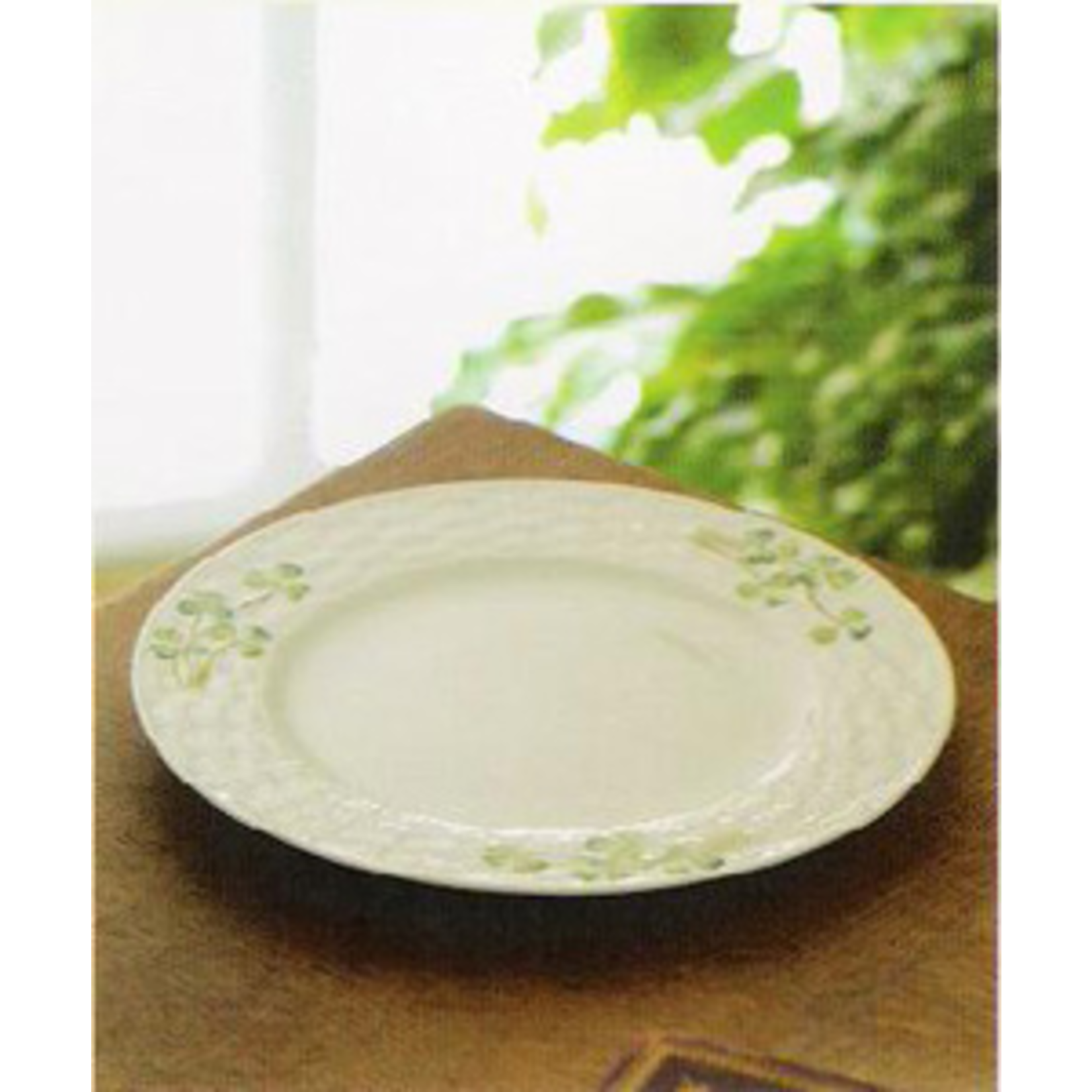 PLATES, TRAYS & DISHES BELLEEK CLASSIC SHAMROCK SIDE PLATE