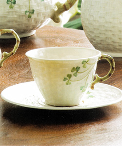 https://cdn.shoplightspeed.com/shops/643161/files/30636761/teapots-mugs-accessories-belleek-shamrock-cup-sauc.jpg