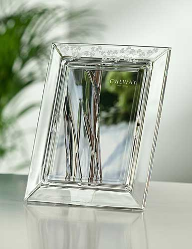 FRAMES & DECOR GALWAY CRYSTAL OCCASIONS FRAME - SHAMROCK