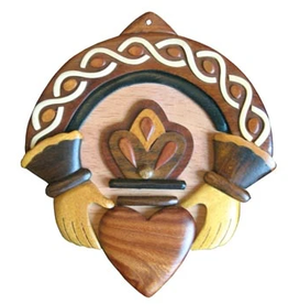 DECOR ISLANDCRAFT WOOD WALL ART - Irish Claddagh