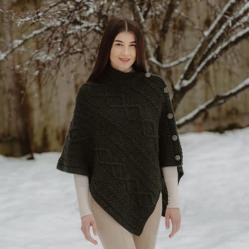 CAPES & RUANAS SAOL CABLE KNIT PONCHO w BUTTONS - Charcoal