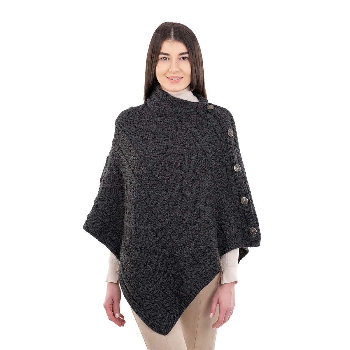 CAPES & RUANAS SAOL CABLE KNIT PONCHO w BUTTONS - Charcoal