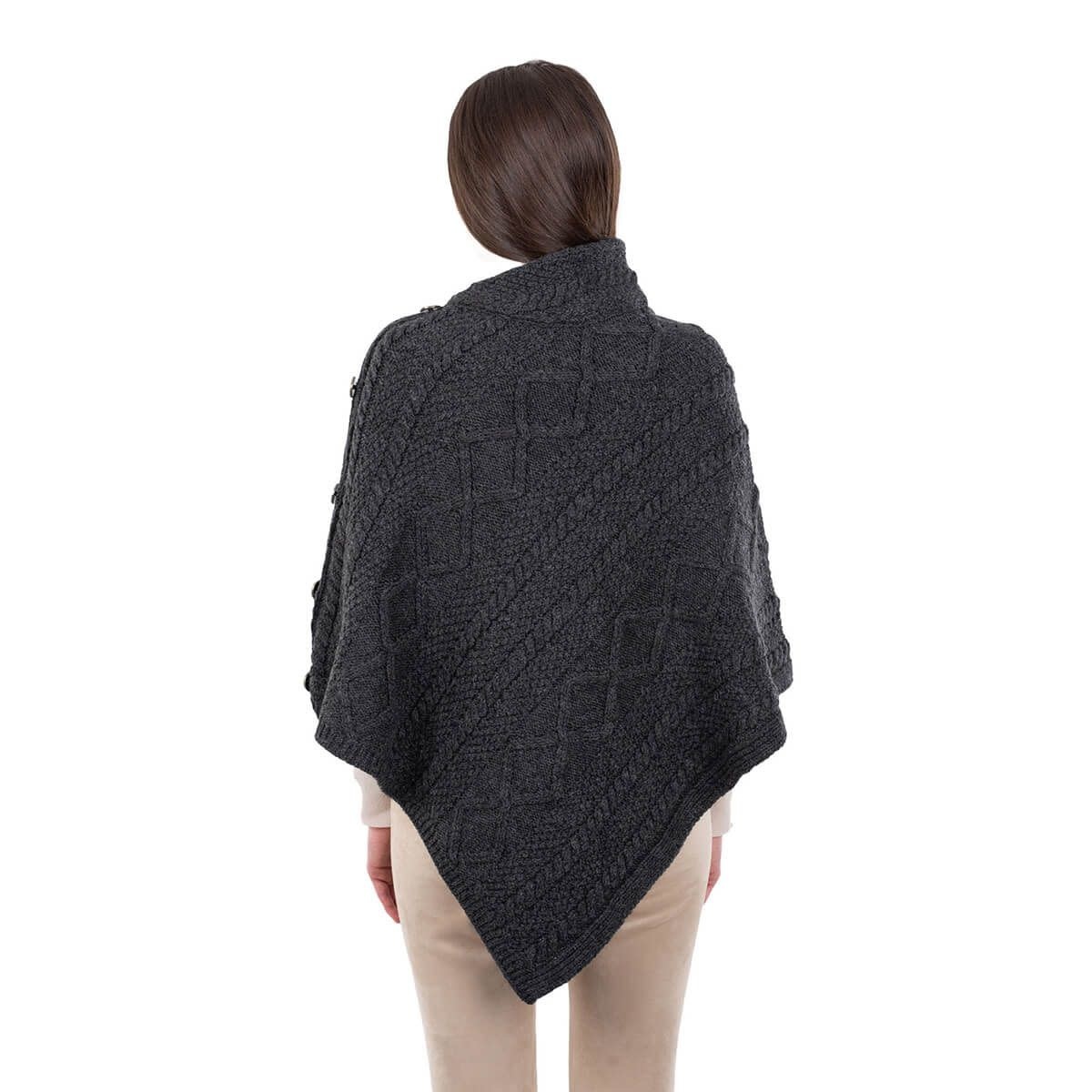 CAPES & RUANAS SAOL CABLE KNIT PONCHO w BUTTONS - Charcoal