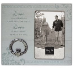 FRAME "IRISH LOVE IS A MIRACLE" FRAME