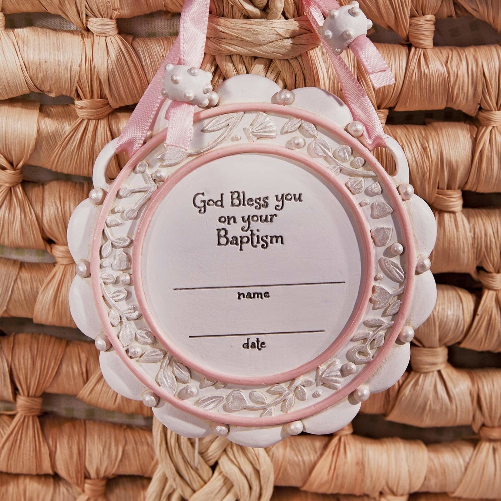 KIDS RELIGIOUS BAPTISM SHEEP CRIB MEDAL - Pink