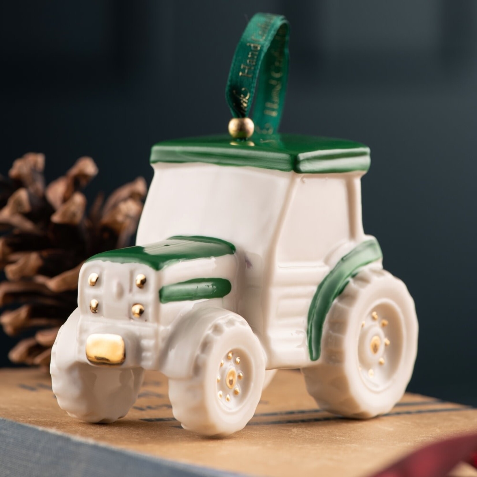 ORNAMENTS BELLEEK ORNAMENT - Green Tractor