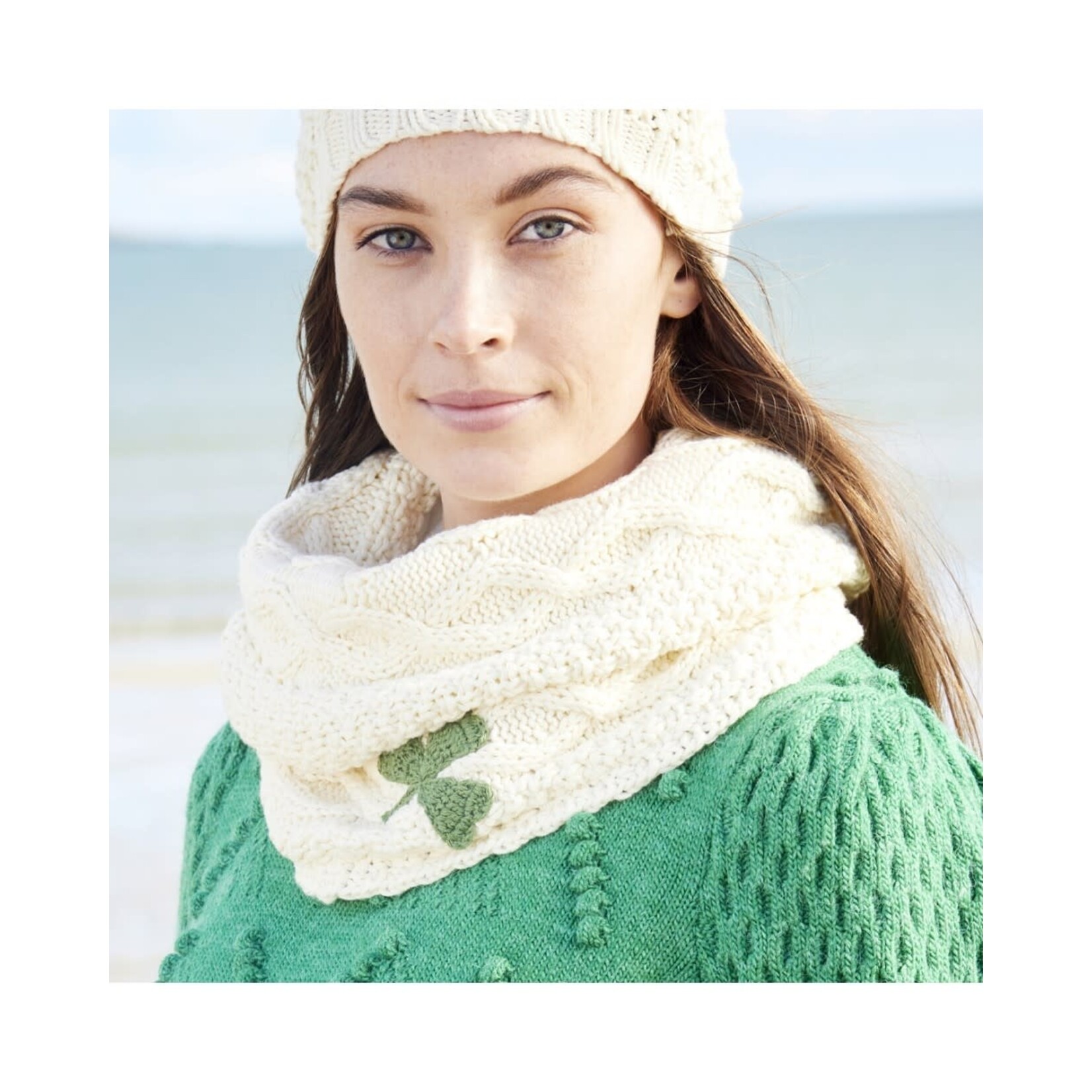 ACCESSORIES PATRICK FRANCIS KNIT SNOOD w SHAMROCK