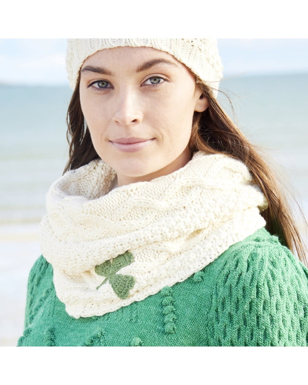 ACCESSORIES PATRICK FRANCIS KNIT SNOOD w SHAMROCK