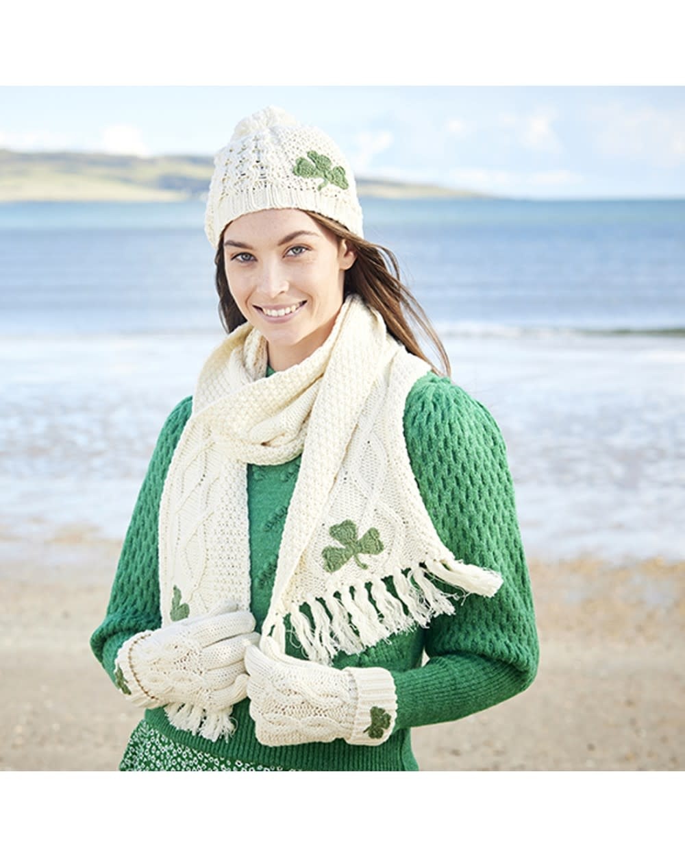 ACCESSORIES PATRICK FRANCIS KNIT HAT w POM-POM & SHAMROCK