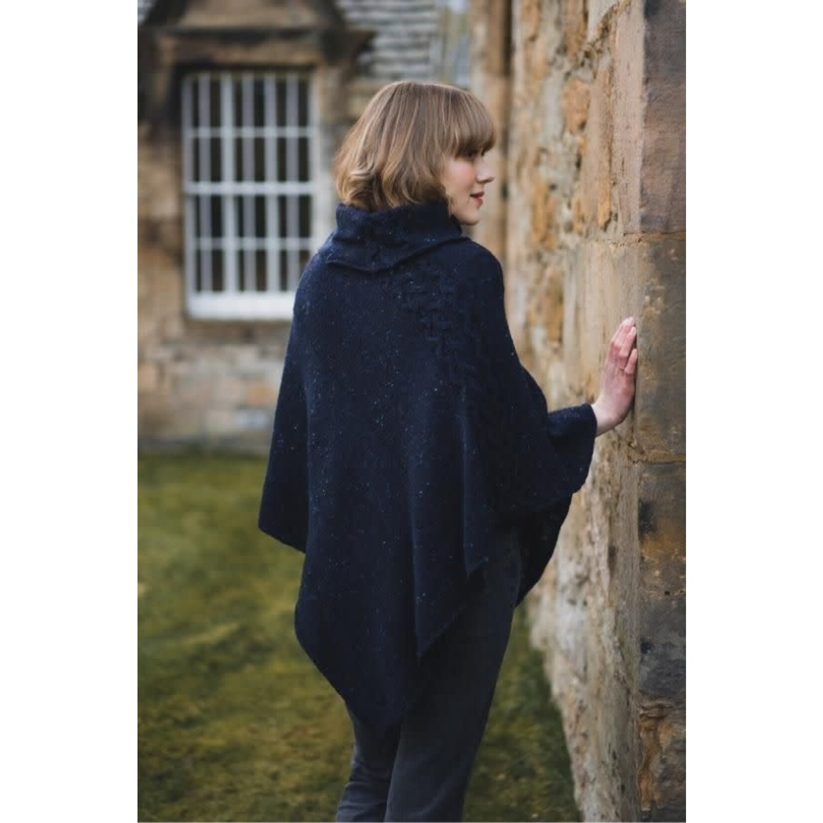 CAPES & RUANAS BILL BABER JURA SHAWL - Sheridan
