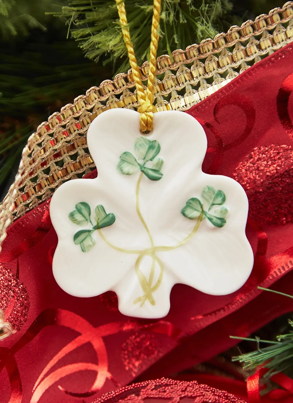 ORNAMENTS BELLEEK ORNAMENT - Classic Shamrock