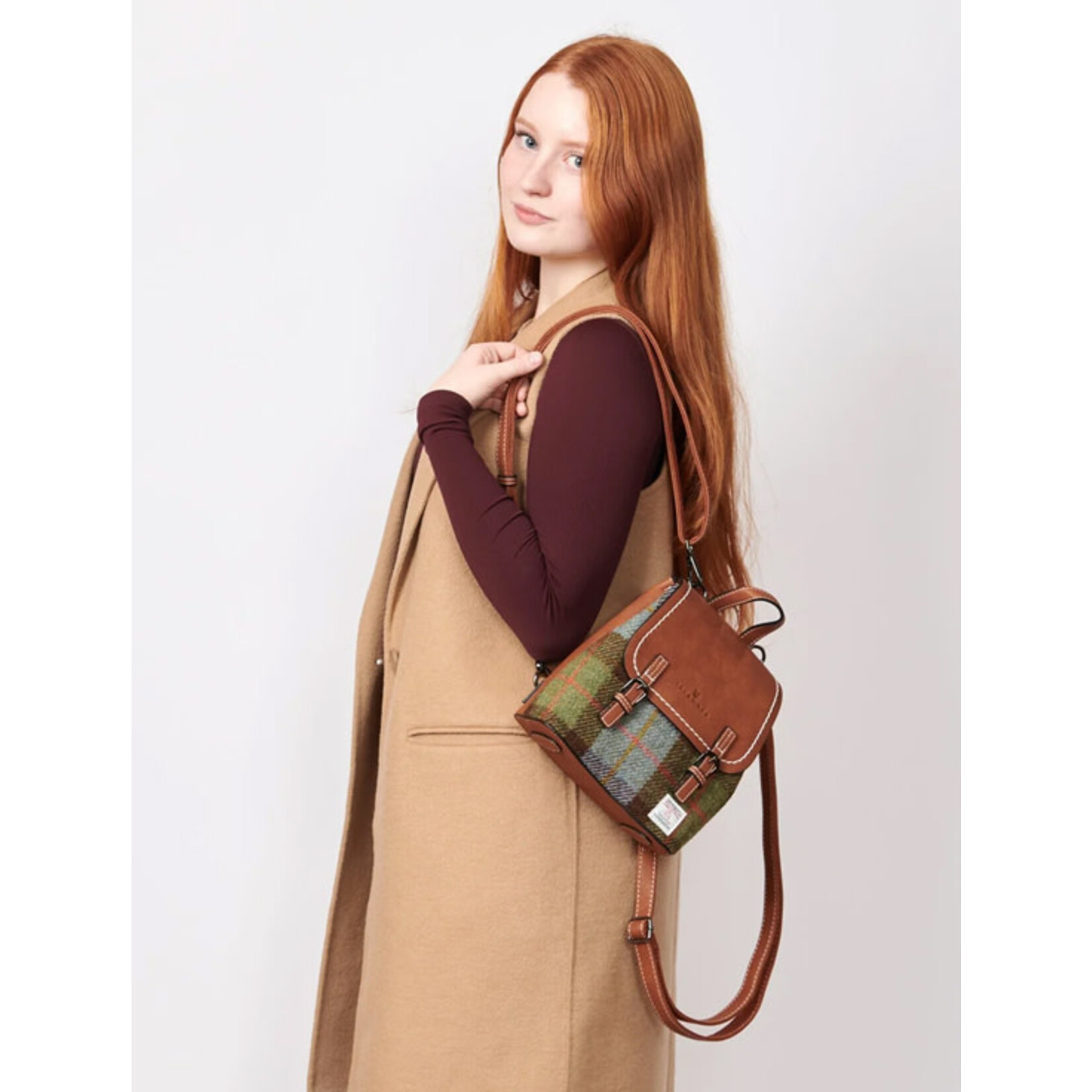 ACCESSORIES ISLANDER JURA MINI BACKPACK w HARRIS TWEED Chestnut and Blue Tartan