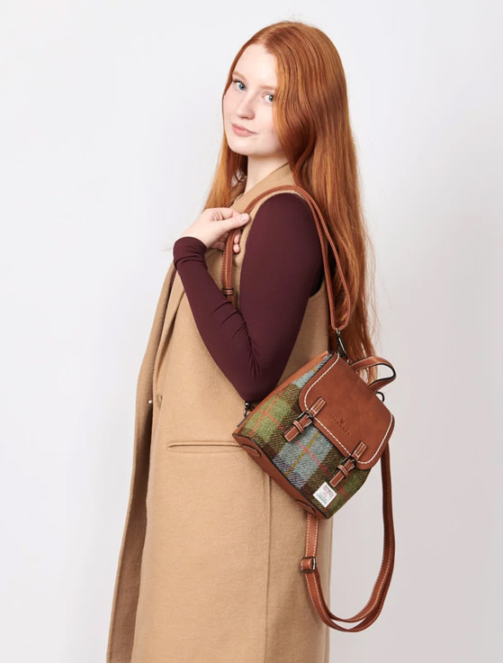 ACCESSORIES ISLANDER JURA MINI BACKPACK w HARRIS TWEED Chestnut and Blue Tartan