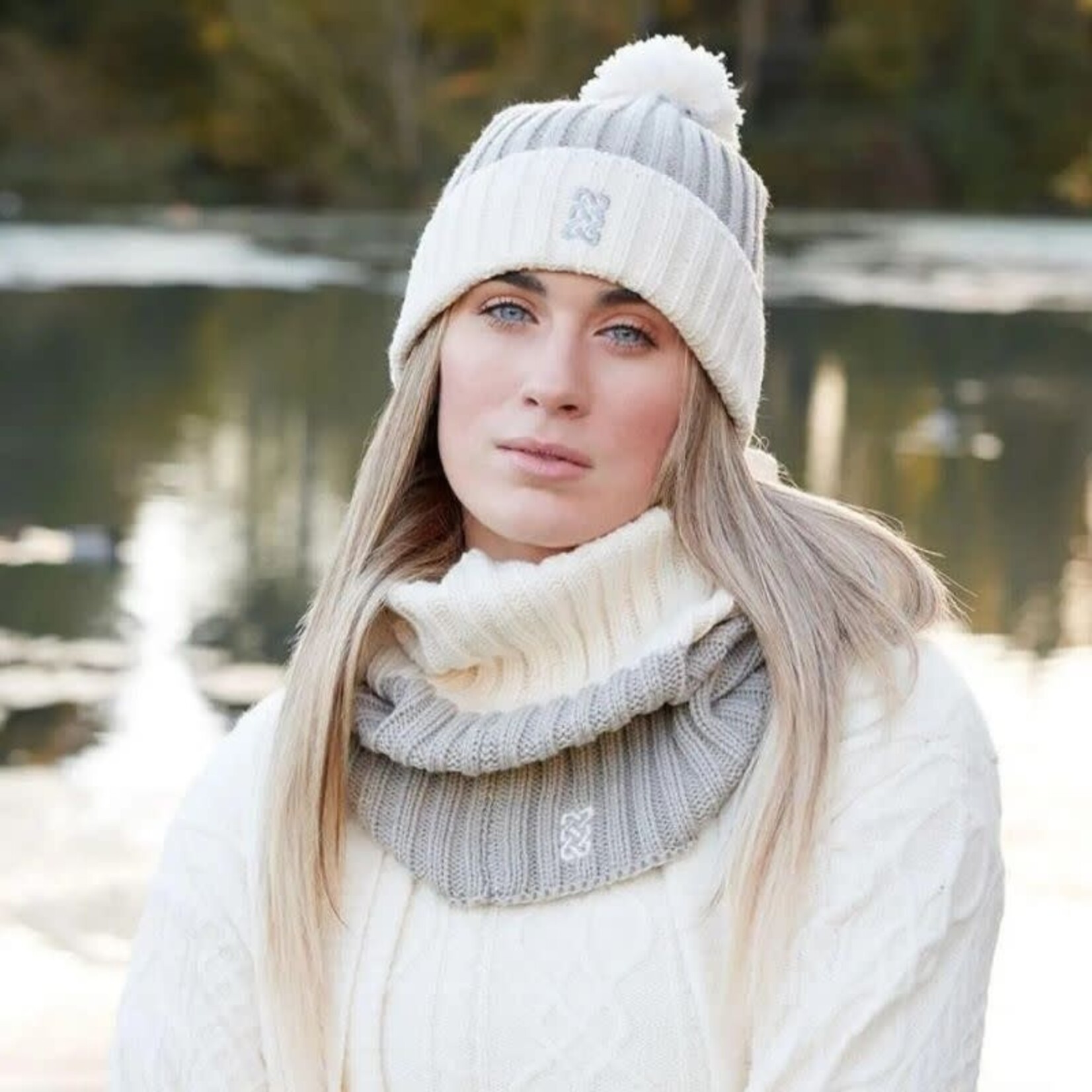 ACCESSORIES PF TAUPE/CREAM SOLID RIB KNIT SNOOD