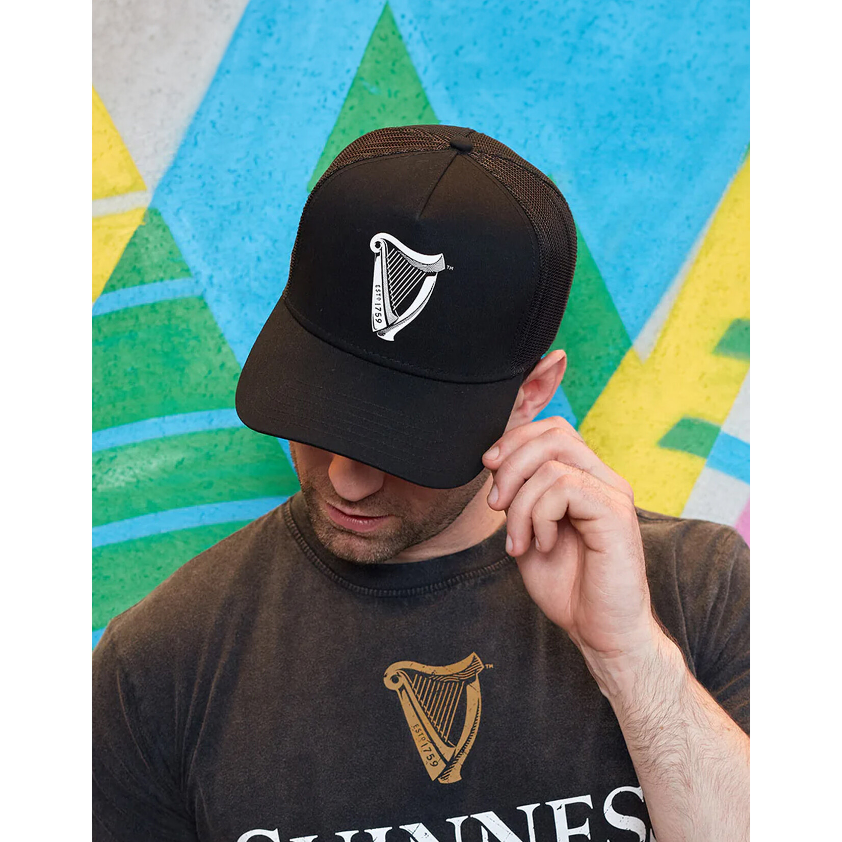 CAPS & HATS GUINNESS PREMIUM B&W TRUCKER CAP