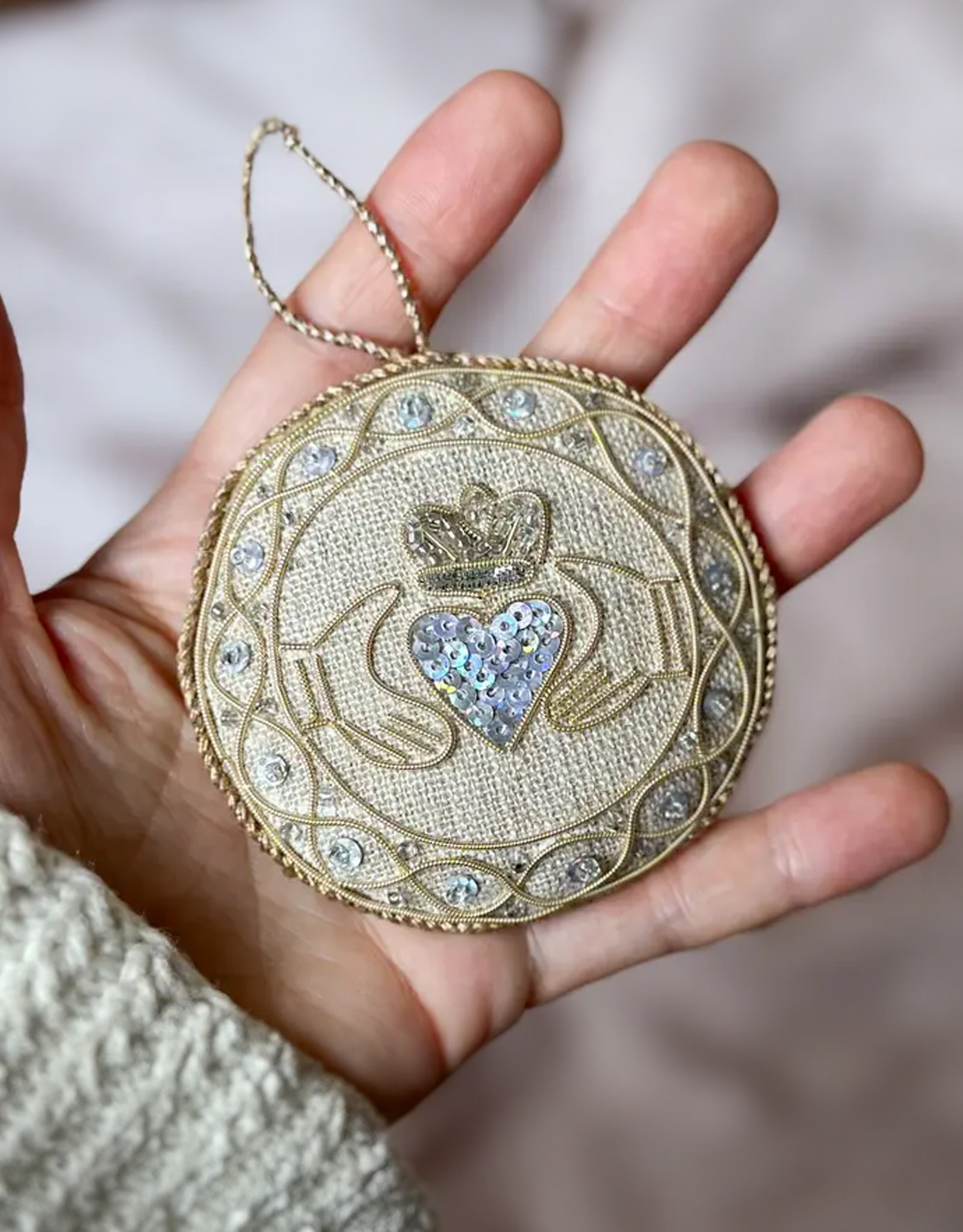 ORNAMENTS IRISH LINEN ORNAMENT - Claddagh