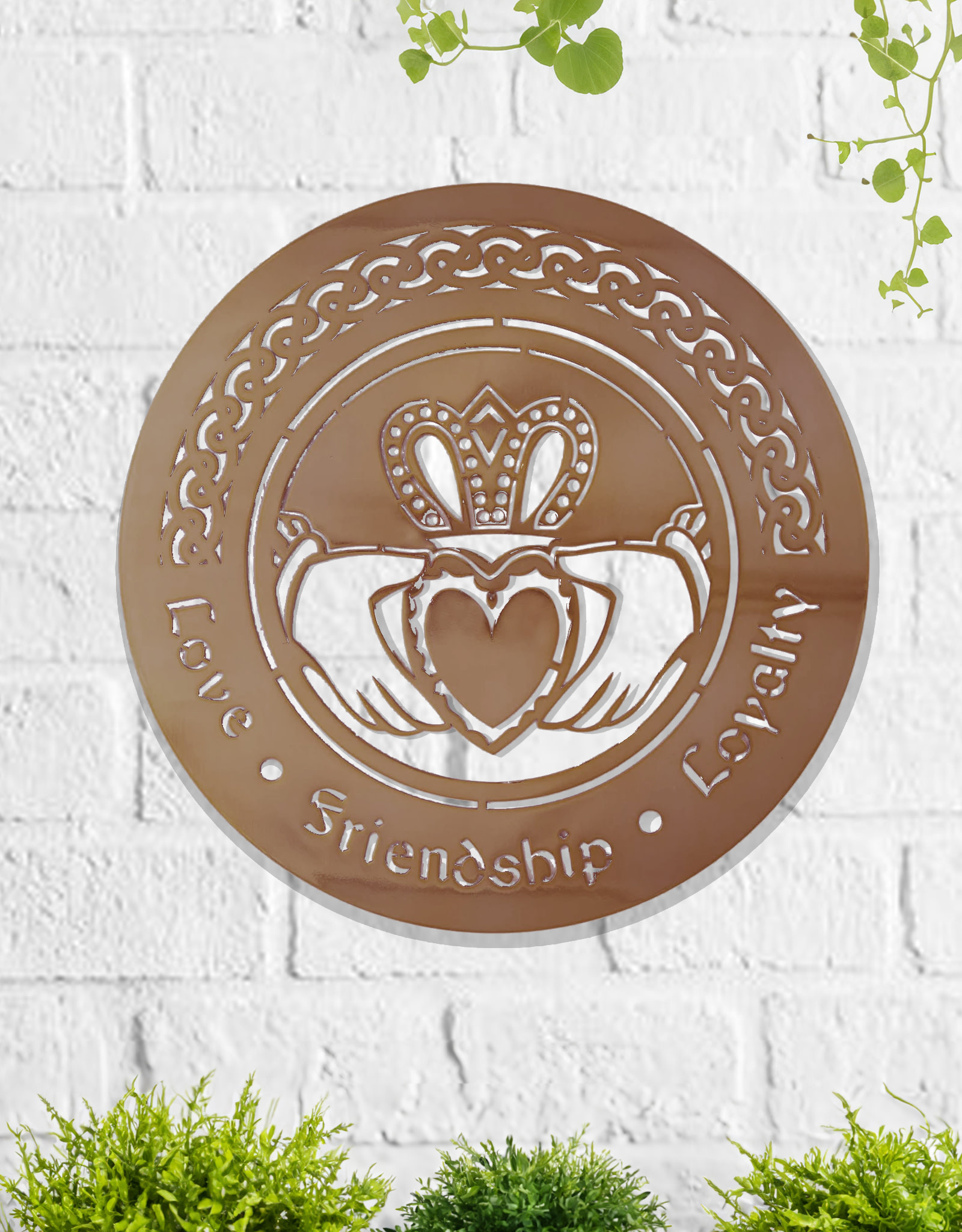 PLAQUES, SIGNS & POSTERS CELTIC WALL HANGING - Claddagh